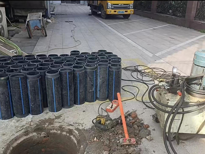 保定PE置换管厂家 DN315置换管 非开挖管短管置换